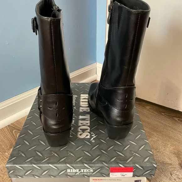 Women’s Harness Biker Boots, Black, Size 9 - Picture 5 of 9
